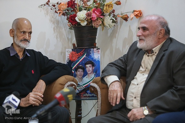 دیدار جامعه قرآنی با خانواده شهیدان ابراهیم