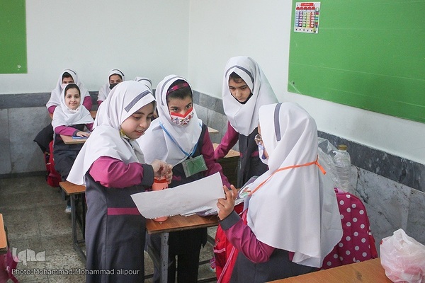 روزی به نام آینده‌سازان ایران