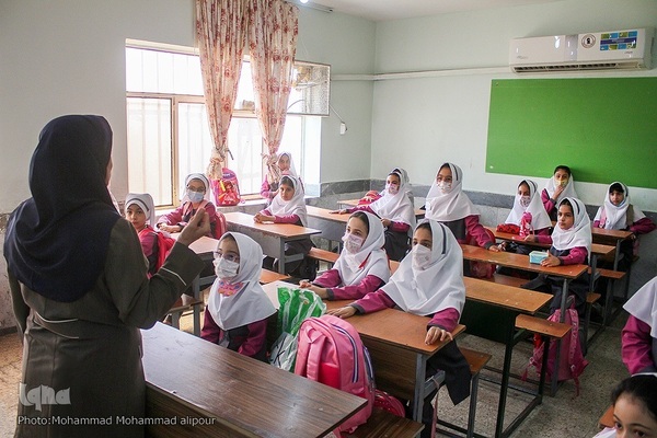 روزی به نام آینده‌سازان ایران