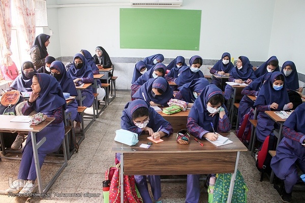 روزی به نام آینده‌سازان ایران