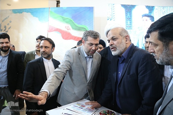 افتتاحیه نمایشگاه روایت پیشرفت