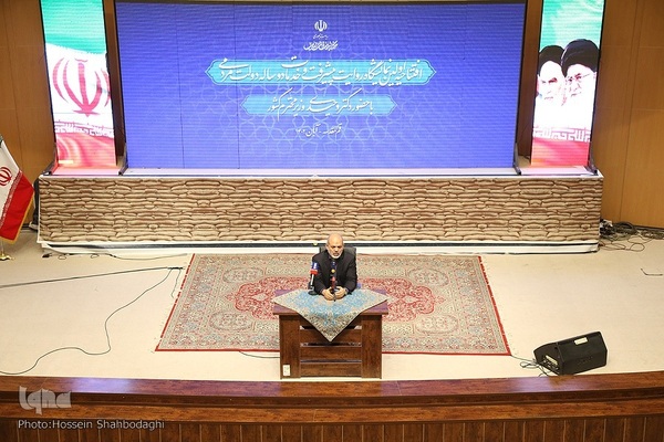 افتتاحیه نمایشگاه روایت پیشرفت