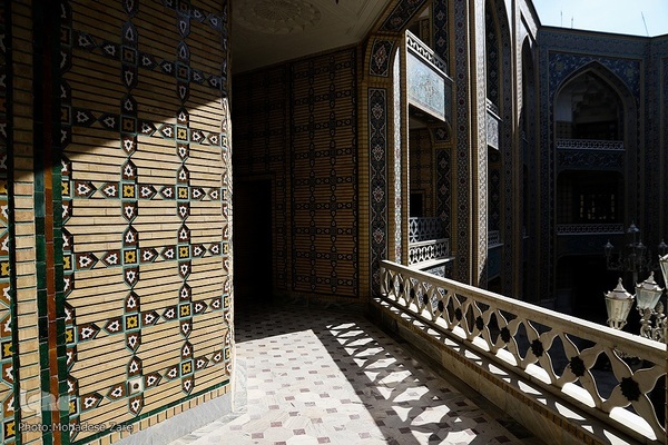 نگاهی به کتابخانه آستان قدس رضوی