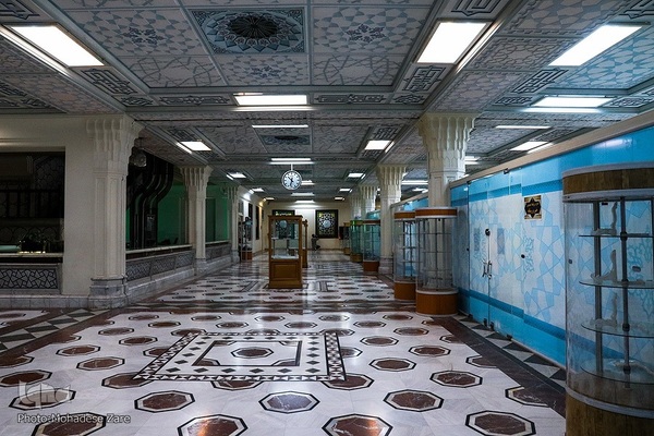 نگاهی به کتابخانه آستان قدس رضوی