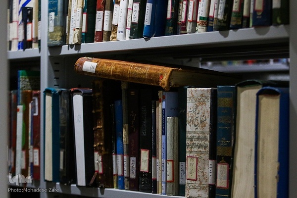 نگاهی به کتابخانه آستان قدس رضوی