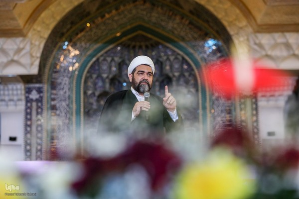 دورهمی «دل آرام» در مصلای تهران