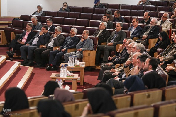 نشست کتاب ماندگار