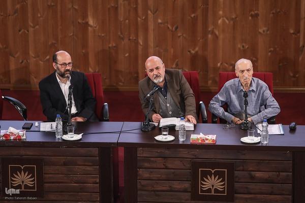 نشست کتاب ماندگار