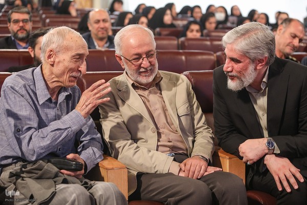 نشست کتاب ماندگار