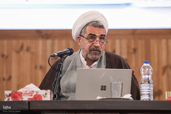 رسول جعفریان، روحانی و پژوهشگر تاریخ اسلام