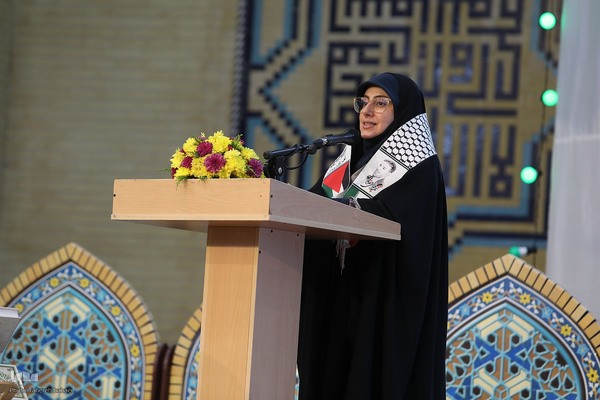 عاطفه خادمی، مشاور وزیر فرهنگ و ارشاد اسلامی در امور بانوان