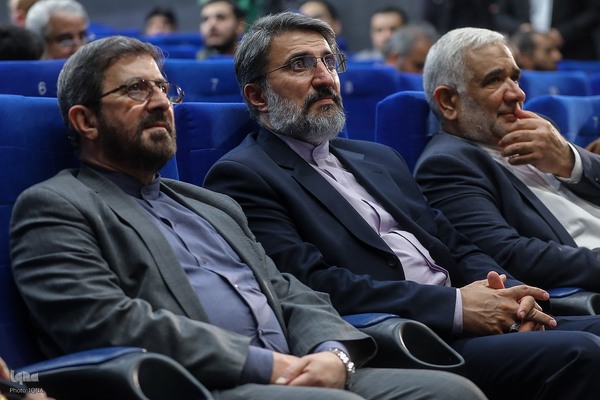 نخستین جایزه کتاب مداحان مولف و شب شعر حماسه مظلومیت و اقتدار