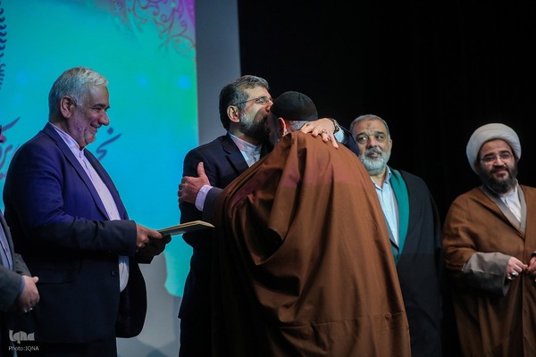 نخستین جایزه کتاب مداحان مولف و شب شعر حماسه مظلومیت و اقتدار