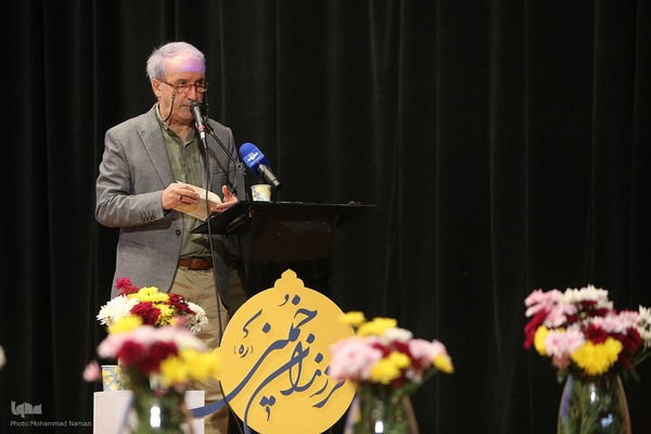 آئین رونمایی از تولیدات بنیاد فرهنگی روایت فتح