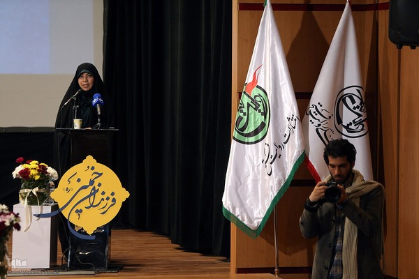 آئین رونمایی از تولیدات بنیاد فرهنگی روایت فتح