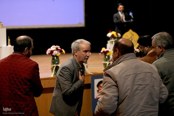 آئین رونمایی از تولیدات بنیاد فرهنگی روایت فتح