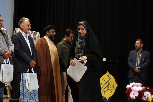 آئین رونمایی از تولیدات بنیاد فرهنگی روایت فتح