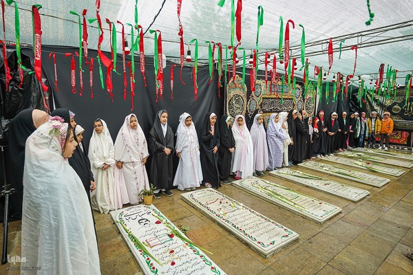 جشن تکلیف دختران در حرم شاهچراغ(ع)‎