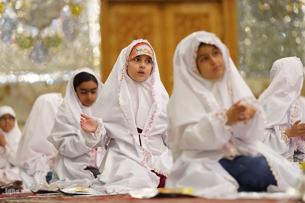 جشن تکلیف دختران در حرم شاهچراغ(ع)‎