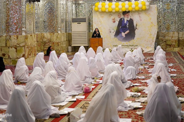 جشن تکلیف دختران در حرم شاهچراغ(ع)‎