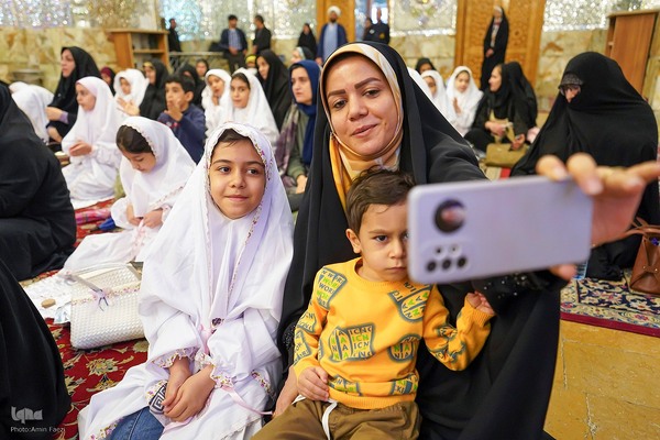 جشن تکلیف دختران در حرم شاهچراغ(ع)‎