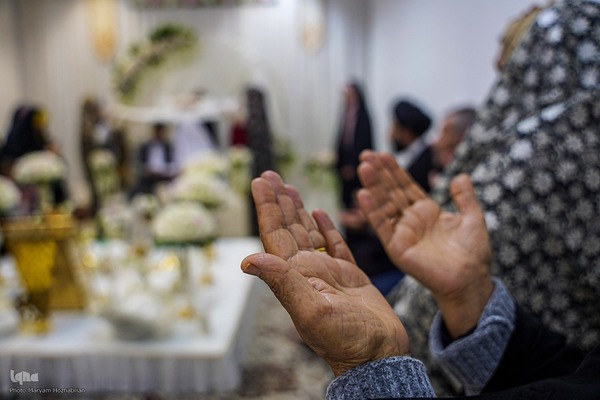 مراسم عقد زوجین در جوار حرم حضرت شاهچراغ(ع)