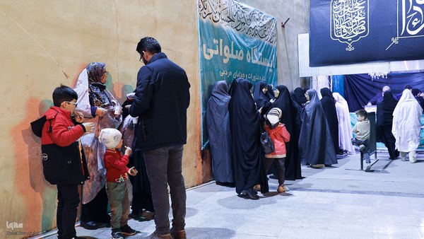 چایخانه حضرتی و توزیع غذا