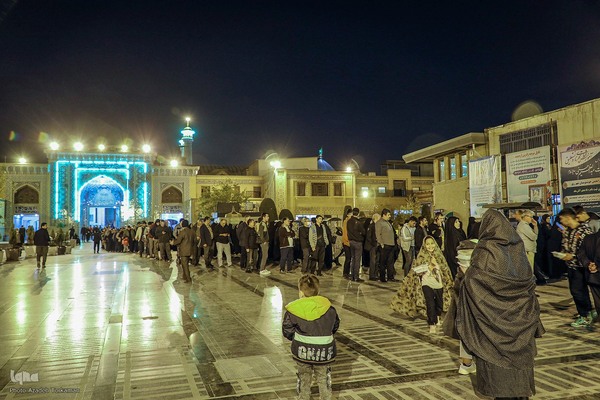 چایخانه حضرتی و توزیع غذا