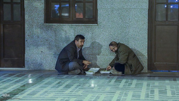 چایخانه حضرتی و توزیع غذا