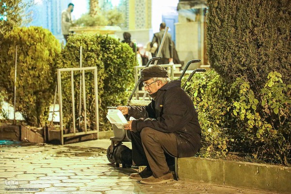 چایخانه حضرتی و توزیع غذا