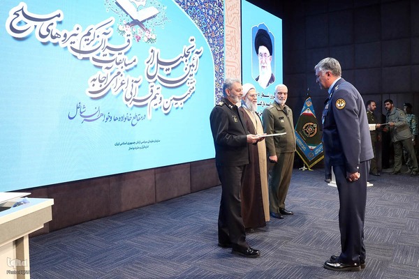 آیین تجلیل از منتخبان قرآنی ارتش