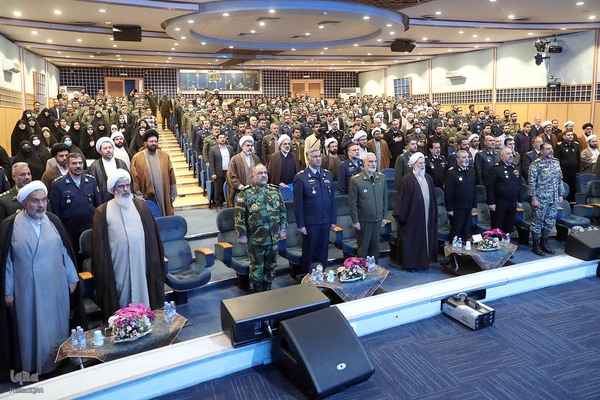 آیین تجلیل از منتخبان قرآنی ارتش