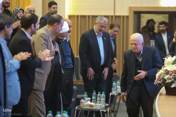 کنفرانس ملی دانش مبنا و حکمرانی سرزمینی