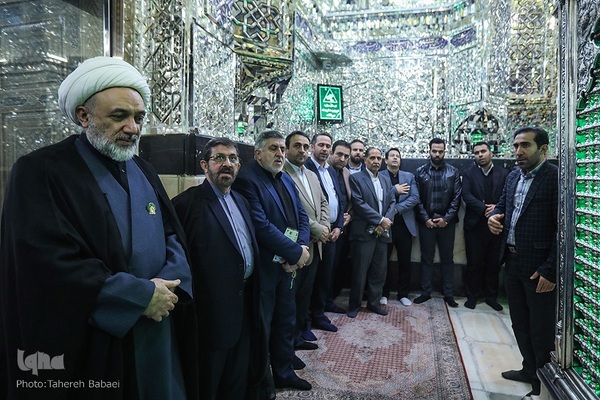 مراسم غبارروبی حرم حضرت عبدالعظیم در ایام شهادت حضرت زهرا (س)