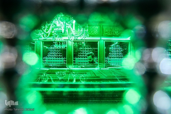 مراسم غبارروبی حرم حضرت عبدالعظیم در ایام شهادت حضرت زهرا (س)