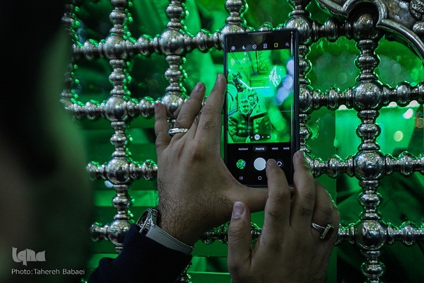 مراسم غبارروبی حرم حضرت عبدالعظیم در ایام شهادت حضرت زهرا (س)