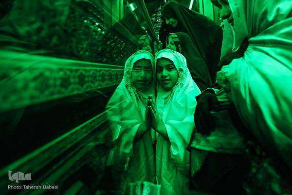 مراسم غبارروبی حرم حضرت عبدالعظیم در ایام شهادت حضرت زهرا (س)