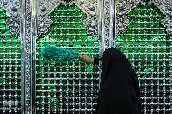 مراسم غبارروبی حرم حضرت عبدالعظیم در ایام شهادت حضرت زهرا (س)