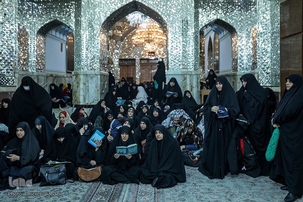 مراسم غبارروبی حرم حضرت عبدالعظیم در ایام شهادت حضرت زهرا (س)