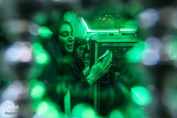 مراسم غبارروبی حرم حضرت عبدالعظیم در ایام شهادت حضرت زهرا (س)