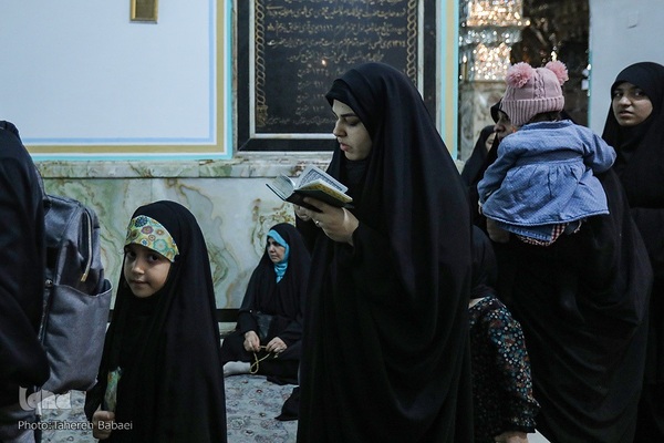 مراسم غبارروبی حرم حضرت عبدالعظیم در ایام شهادت حضرت زهرا (س)