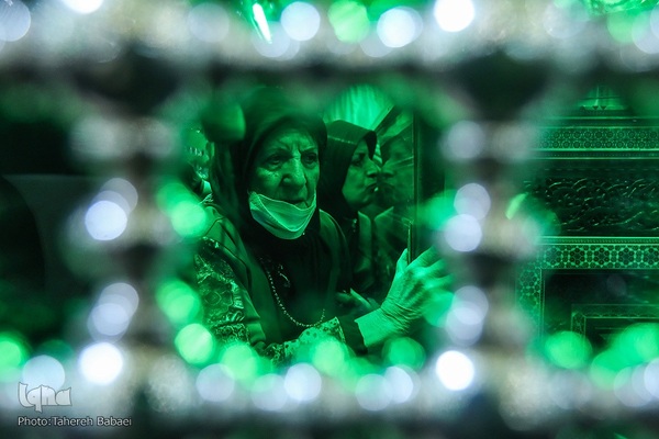 مراسم غبارروبی حرم حضرت عبدالعظیم در ایام شهادت حضرت زهرا (س)