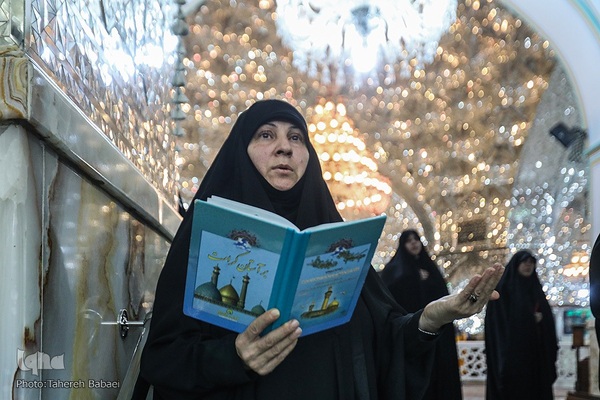 مراسم غبارروبی حرم حضرت عبدالعظیم در ایام شهادت حضرت زهرا (س)