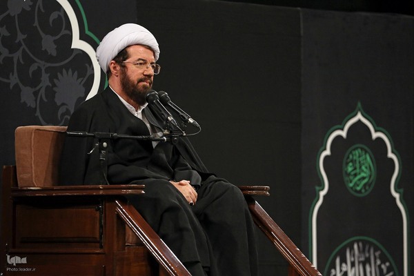 دومین شب مراسم عزاداری حضرت زهرا سلام‌الله‌علیها در حسینیه امام خمینی(ره)