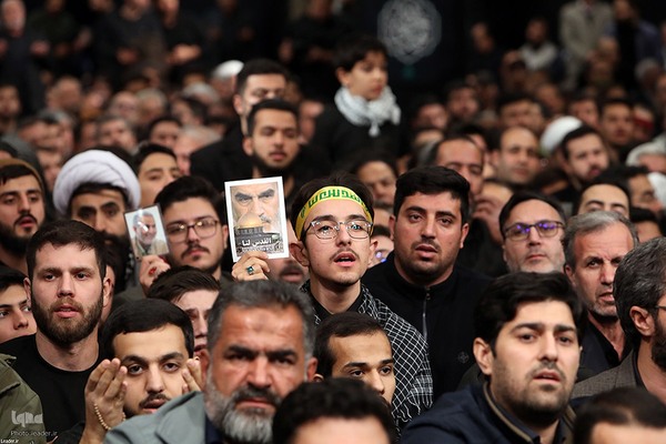 مراسم عزاداری شب شهادت حضرت ‌زهرا سلام‌الله‌علیها در حسینیه امام خمینی(ره)