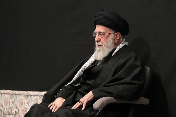 مراسم عزاداری شب شهادت حضرت ‌زهرا سلام‌الله‌علیها در حسینیه امام خمینی(ره)