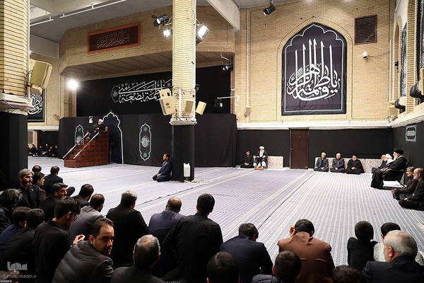 مراسم عزاداری شب شهادت حضرت ‌زهرا سلام‌الله‌علیها در حسینیه امام خمینی(ره)