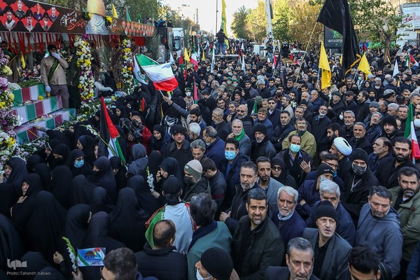 تشییع 280 شهید گمنام همزمان با سالروز شهادت حضرت زهرا در کشور