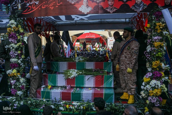 تشییع 280 شهید گمنام همزمان با سالروز شهادت حضرت زهرا در کشور