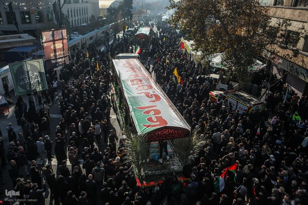 تشییع 280 شهید گمنام همزمان با سالروز شهادت حضرت زهرا در کشور